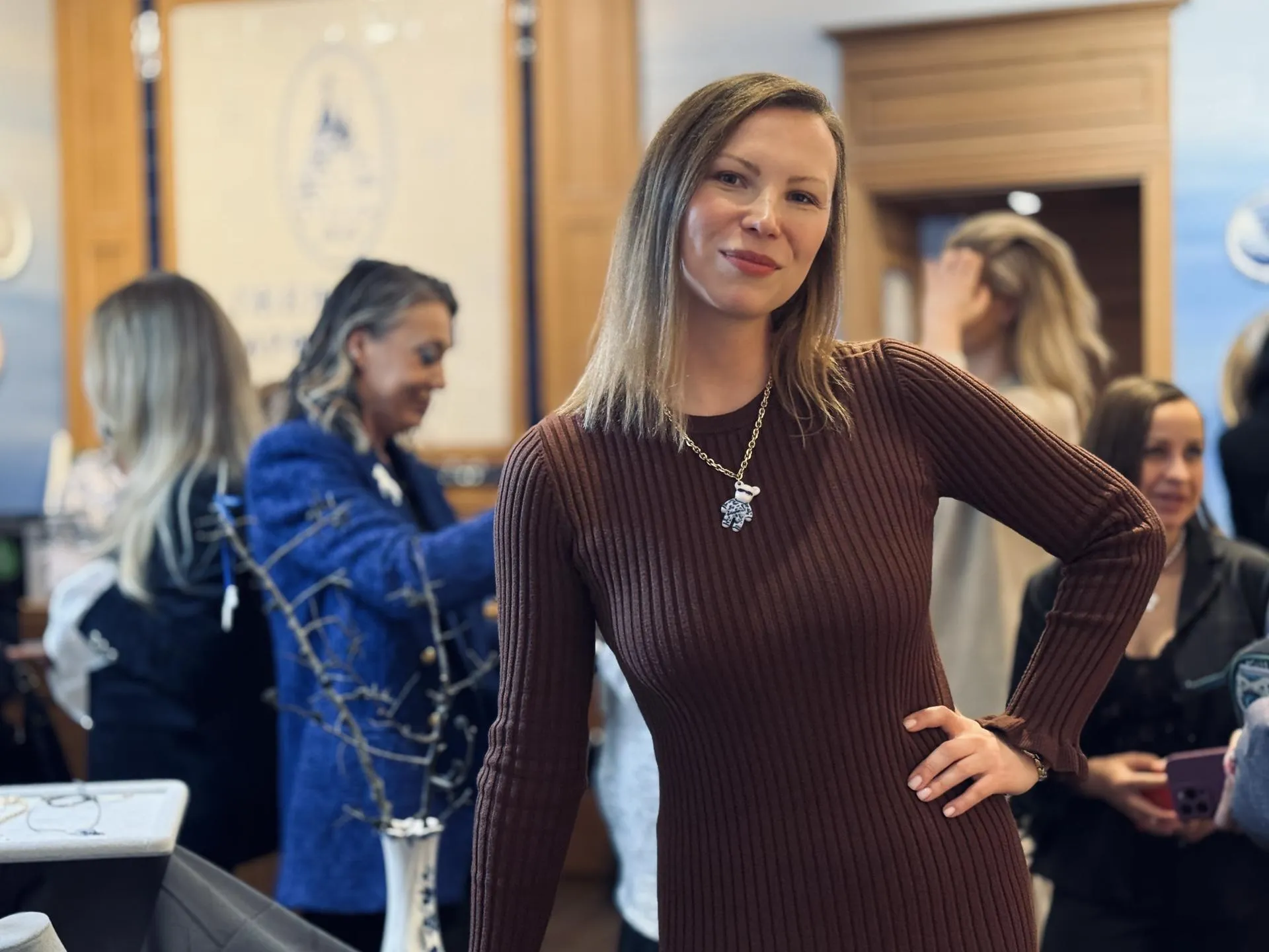 Креативный директор АО «Гжельский фарфоровый завод» Анастасия Праведнова.&nbsp;Фото: МедиаБанк Подмосковья/Ольга Стаферова