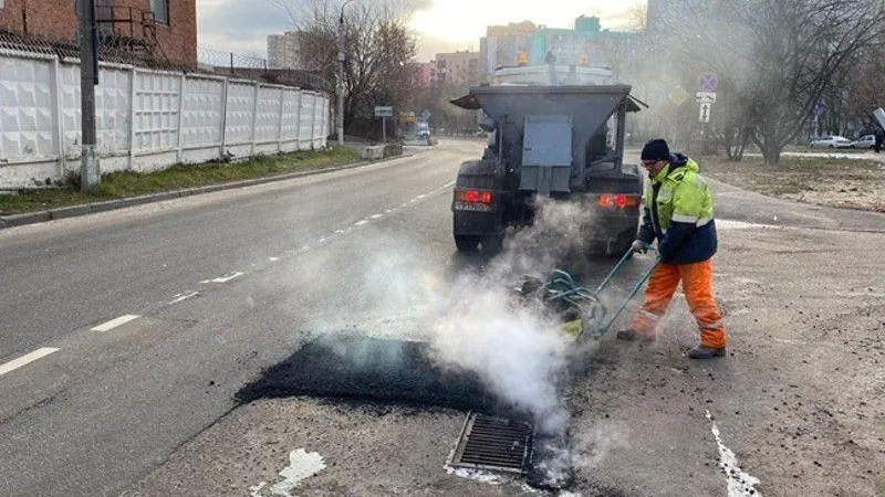 В Люберцах справились с сотней квадратных метров ям