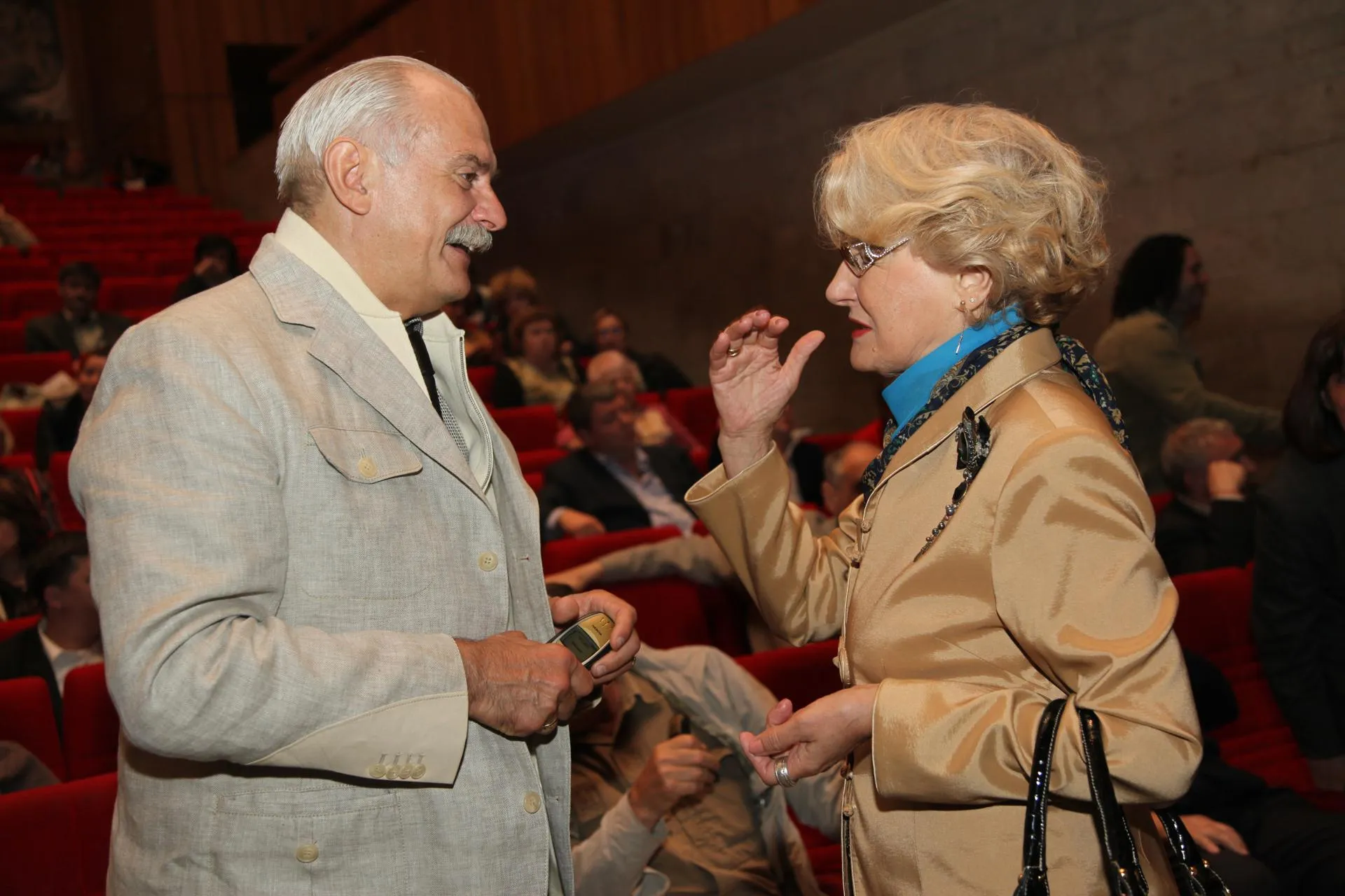 Natalya Loginova/Russian Look