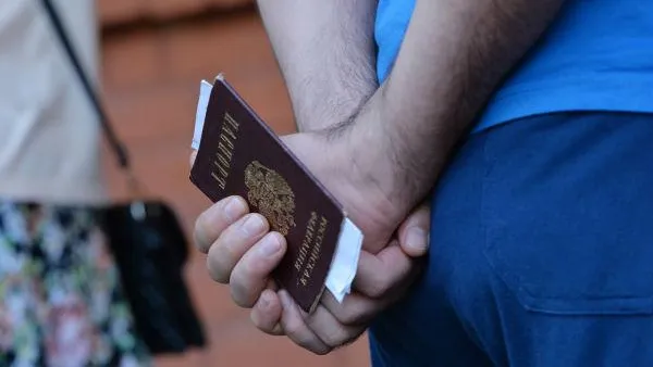 Десятки кредитов пытался получить мужчина по фальшивому паспорту в Балашихе