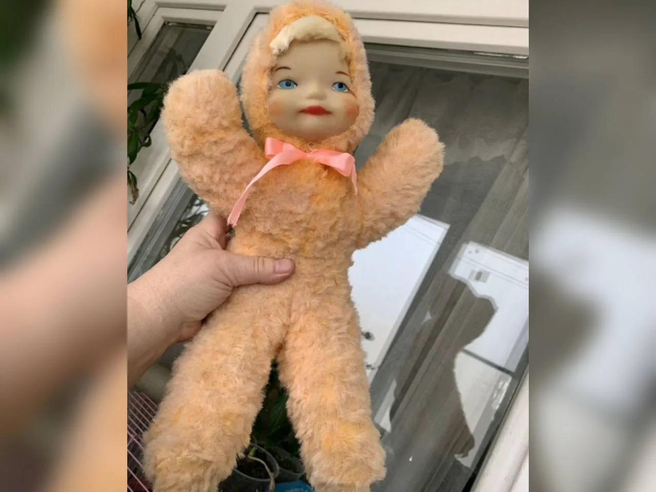 Фото: городская доска объявлений