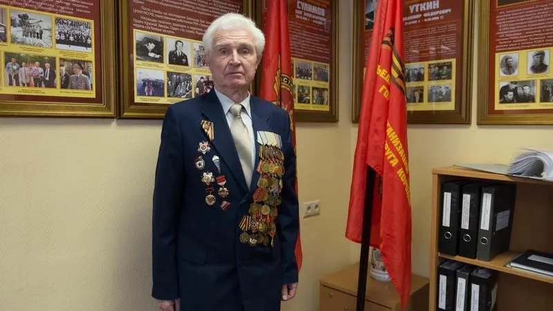 Павел Попов