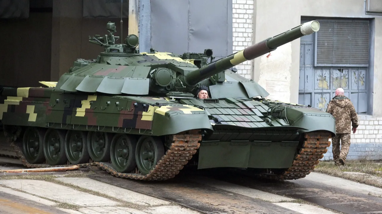Россиян рассмешили слова украинского дипломата об отмене контрнаступления ВСУ из-за плохой погоды