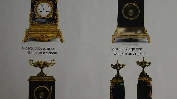Антикварные каминные часы пыталась незаконно провезти россиянка во Внуково