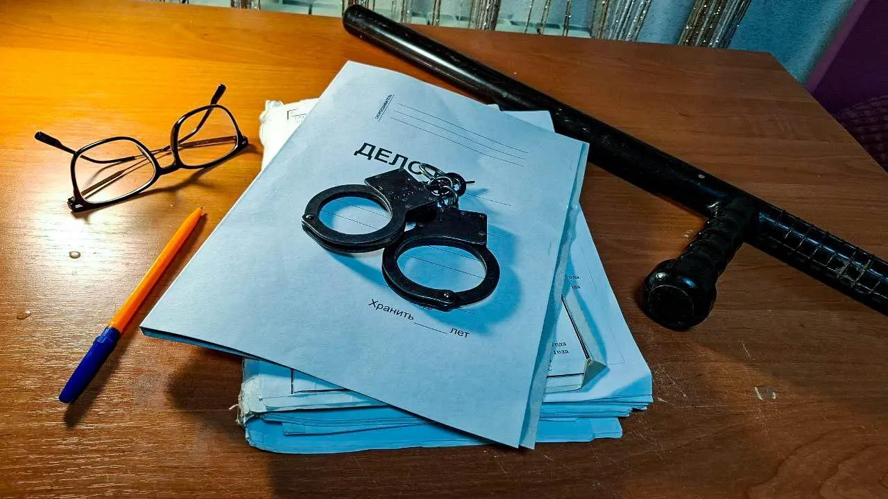 Кресты, круги, буквы в Реутове: жители находят подозрительные символы у своих дверей