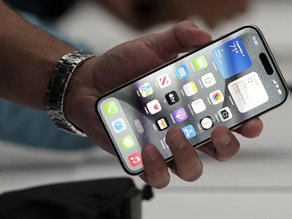 «От цифровой наркомании до цифрового слабоумия»: какие диагнозы могут поставить любителям нового iPhone