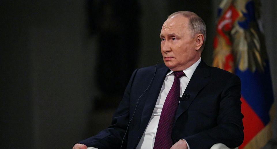 Галстуки, рубашки, костюмы: Стало известно, что висит в гардеробе у Путина в Кремле