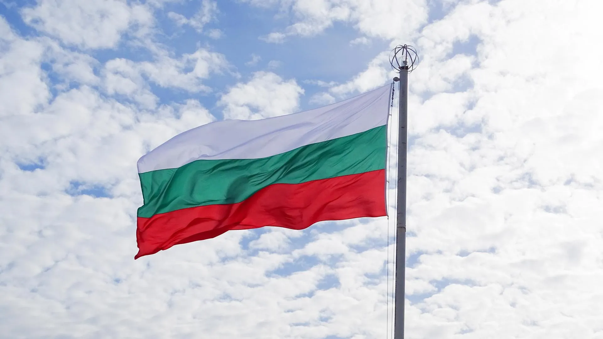 Депутат Слуцкий заявил, что решение о сносе «Алеши» в Болгарии будет пятном позора на властях страны