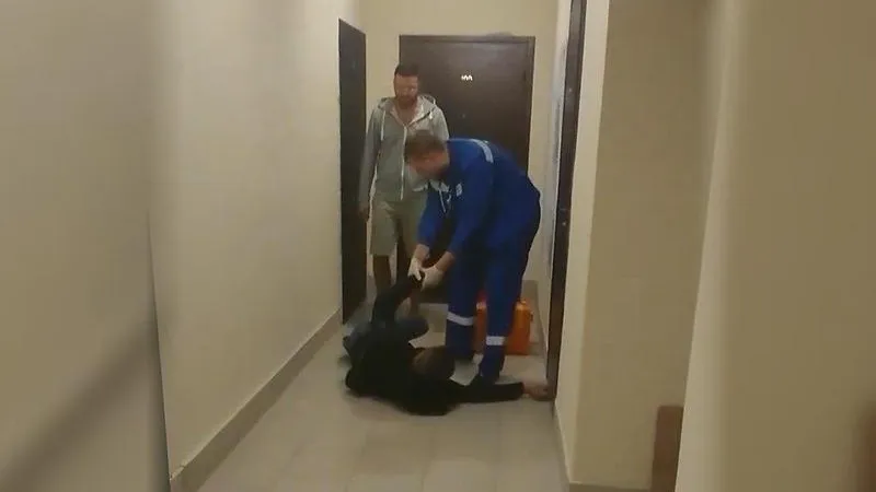 «Ирония судьбы»: мужчина уснул пьяный в подъезде Балашихи, а проснулся трезвый в Реутове