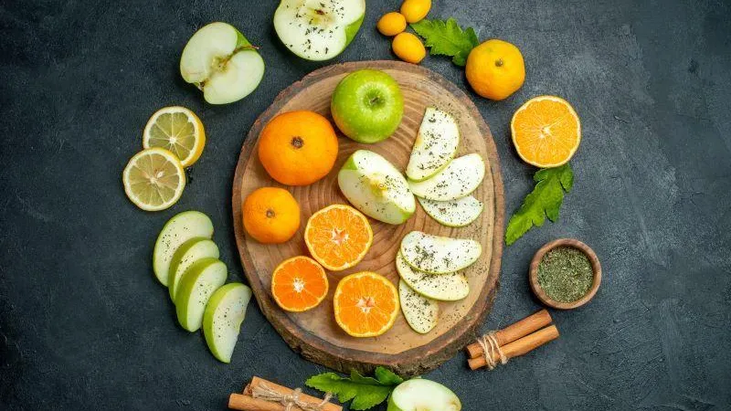 Нутрициолог рассказала, какие продукты помогут избавиться от неприятного запаха изо рта