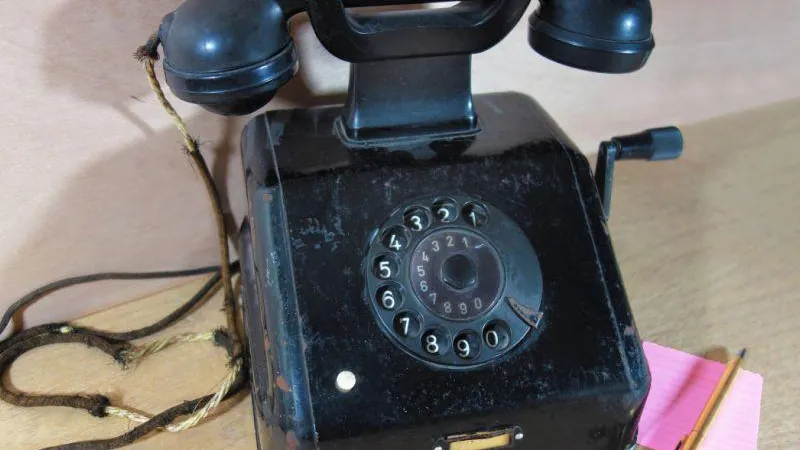 Эксперт рассказал, ради чего надо оставить домашний телефон