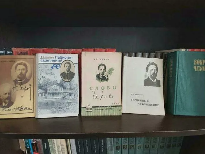 Все в Саха-Сад! Учитель литературы создала в своем классе мелиховский уголок