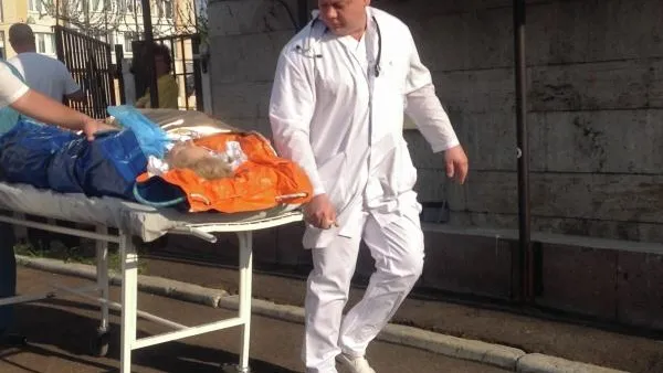 В Москве в результате лобового столкновения двух иномарок погиб человек