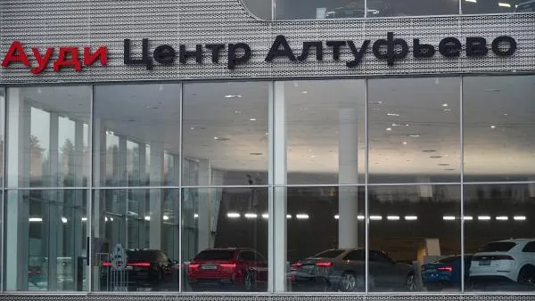 Автоэксперт Сажин назвал причины отсутствия скидок на продажу залежавшихся на складах иномарок