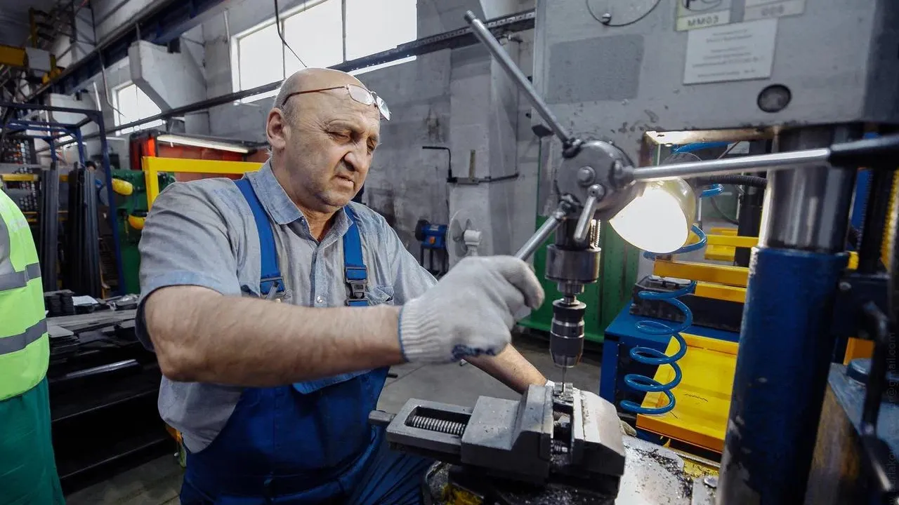 Александр Бурлаков