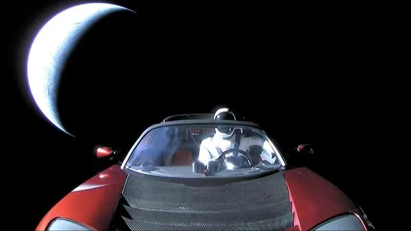 Автомобиль Tesla Rodster может погубить «жизнь» на Марсе
