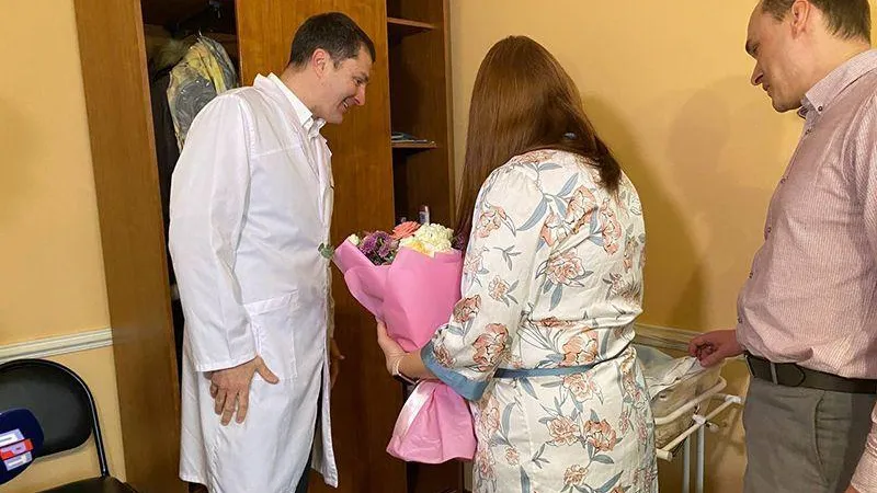 Глава Люберец поздравил семью местных жителей с рождением богатыря