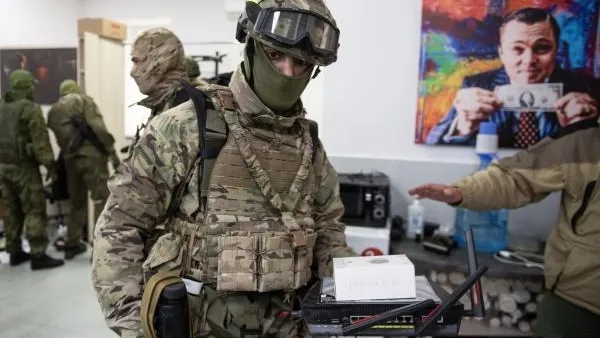 Аналитик Денисенцев считает, что у России имеется потенциал для создания кибервойск