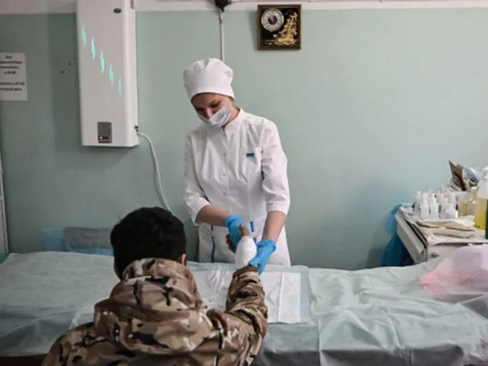 «Все медики должны иметь военную подготовку»: врачи Подмосковья одобрили новую инициативу Минздрава