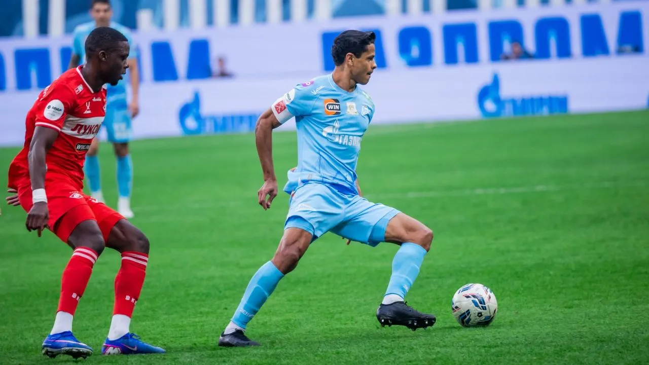 Дуглас Сантос