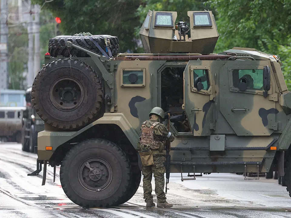 «У нас есть ресурсы для захвата Харькова»: военный эксперт анонсировал сдвиг границы в сторону Украины