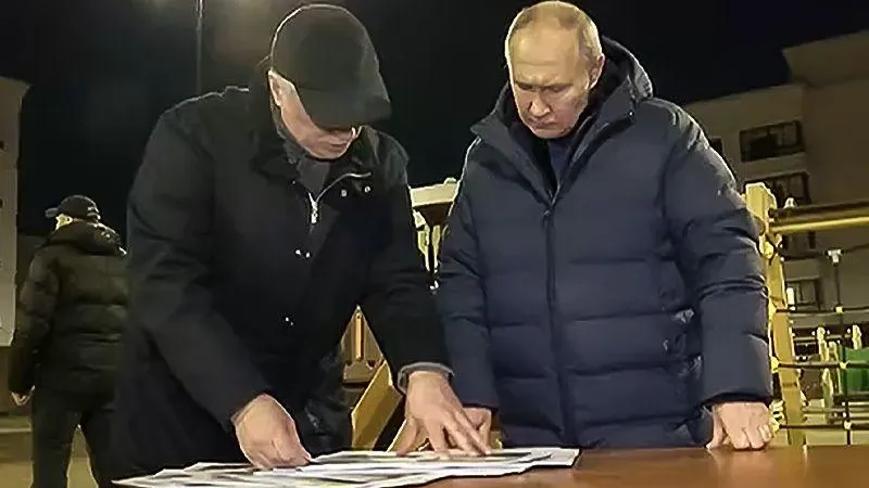 Поездка Путина в Мариуполь это не ответ Гаагскому суду — мнение политолога