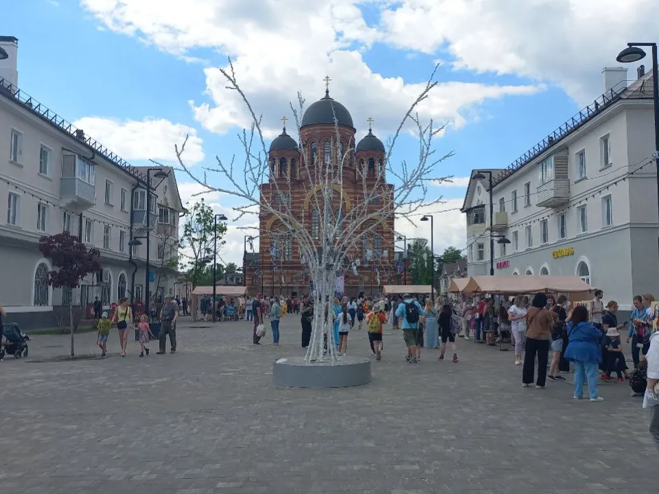 Вознесенская аллея в Электростали. Фото: REGIONS/Олег Книжник