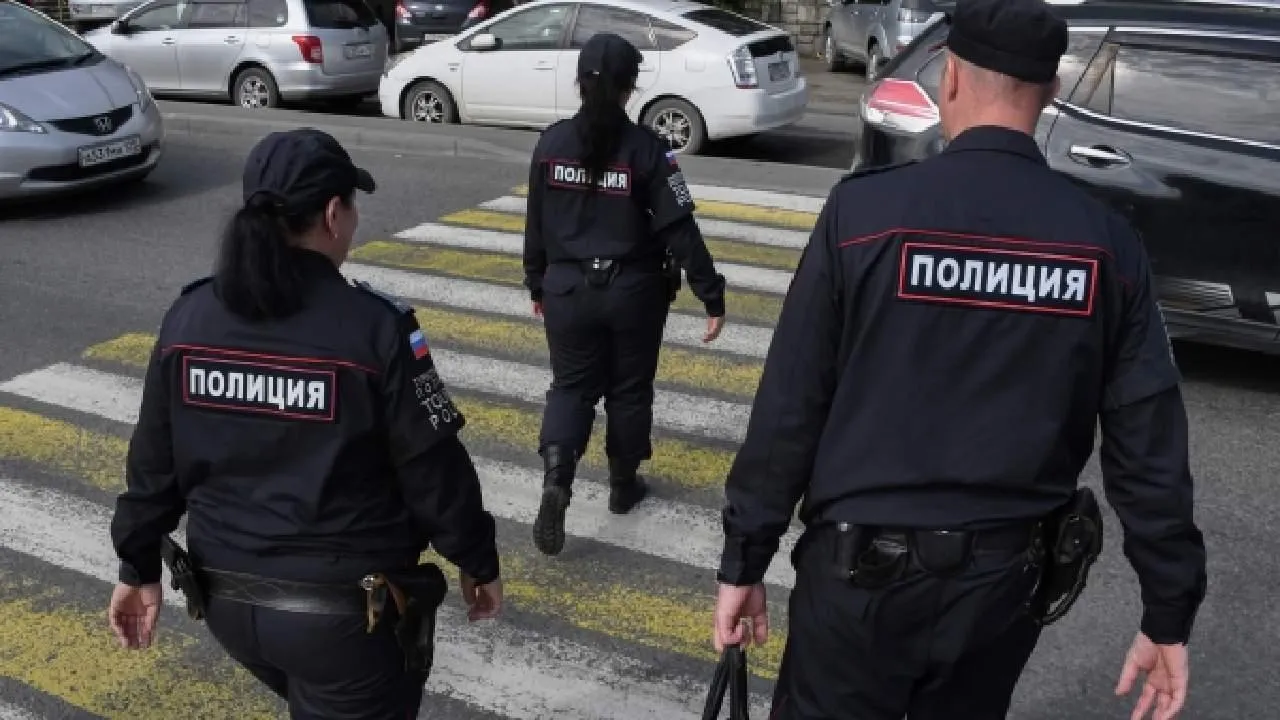 Мошенники усовершенствуют старые методы шантажа: В Приморье снова обманули пожилую женщину