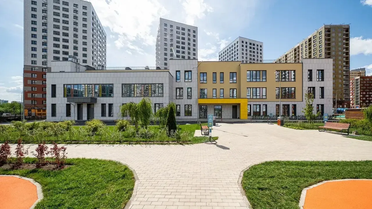 В Пушкинском и Мытищах открыли новую школу и детский сад
