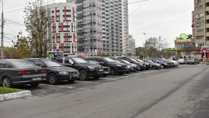 Волошин: до конца года в Химках появится 10 тысяч машино-мест