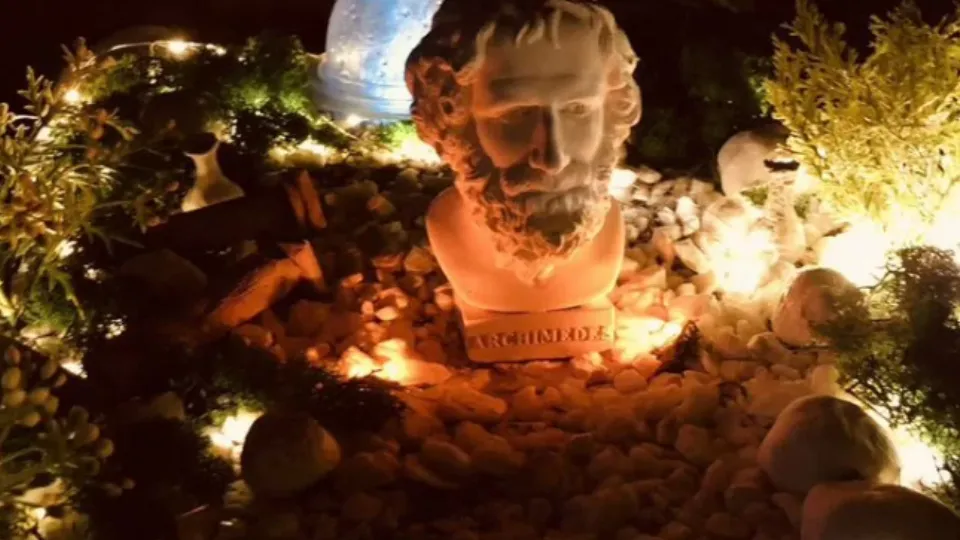 Фото: городская доска объявлений