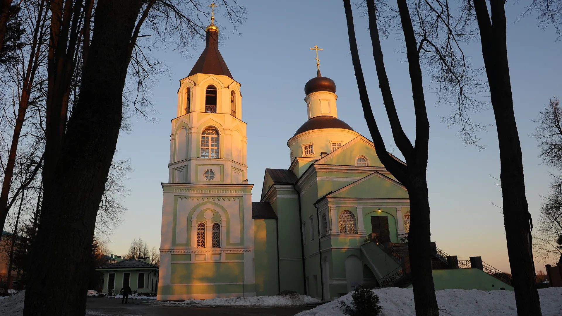 Макар, Михаил, Петр и другие: какие имена празднуют День ангела 12 марта по православному календарю