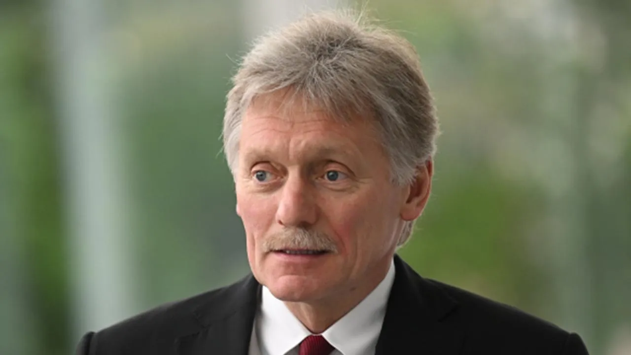 Песков ответил, что не в курсе о планах введения военного положения на границе с Украиной