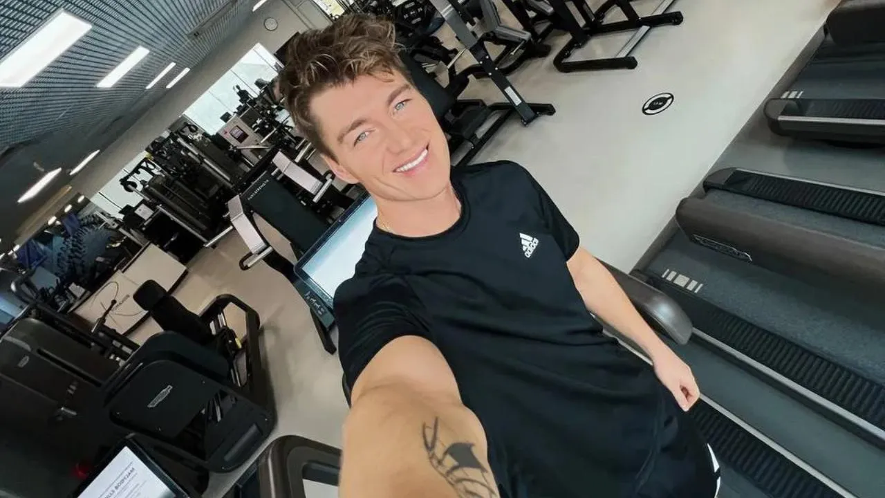 «Почему вы не заметили это четыре года назад?»: певец Воробьев высказался о меме, возникшем из-за образа Джокера