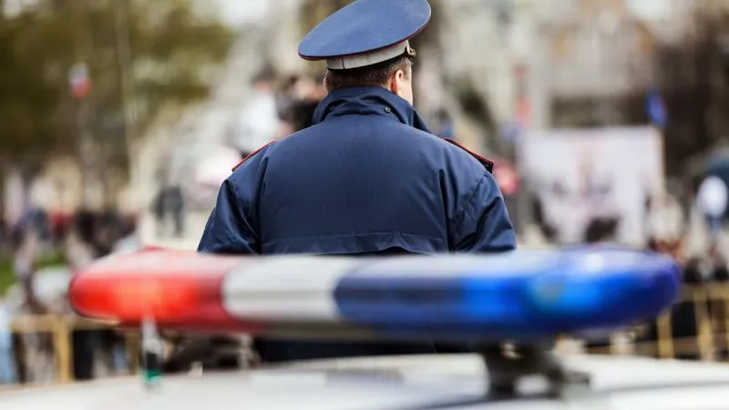 Полицейский в Раменском пытался помешать проверке в магазине своей жены