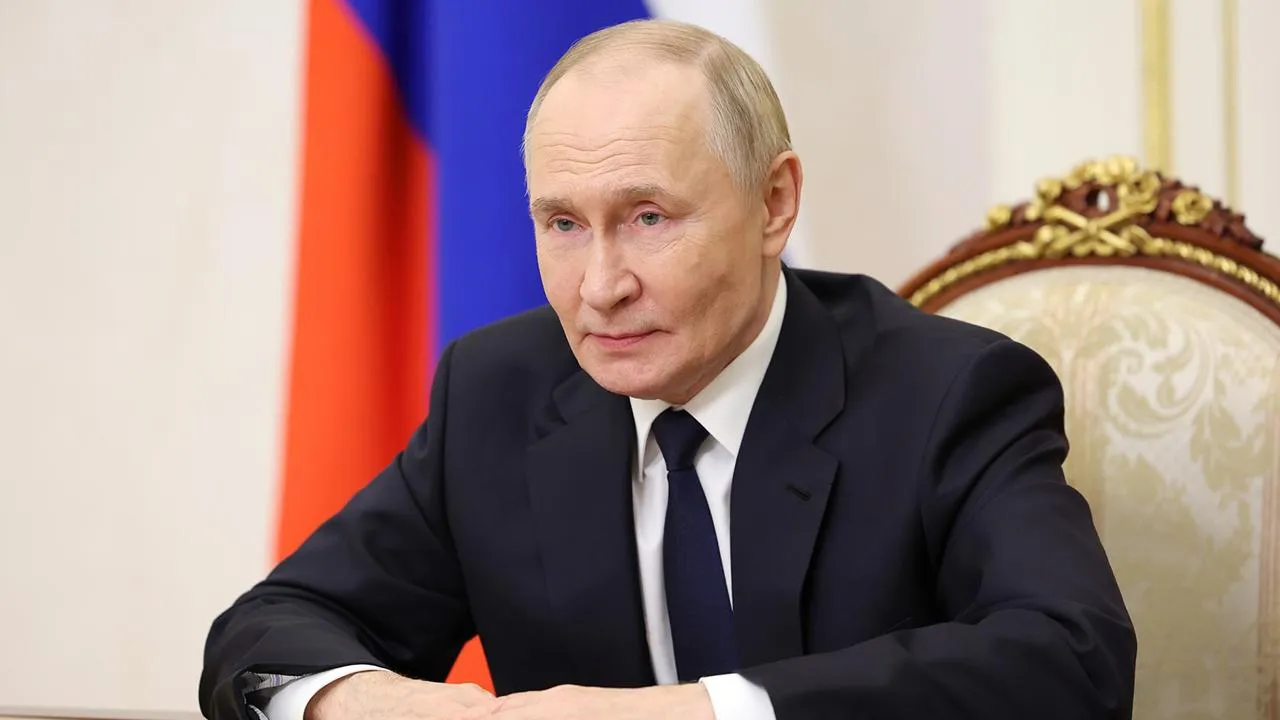 Владимир Путин — от ленинградского двора до Кремля: редкие и удивительные факты биографии президента к его дню рождения