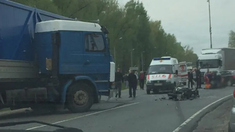 Мотоциклист разбился в ДТП с фурой под Дмитровом