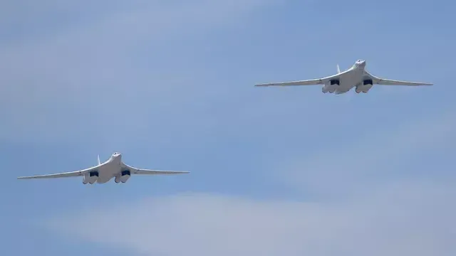 Порядка 6 бортов стратегических ТУ-95МС поднялись в воздух и направляются в зону пуска крылатых на Украину