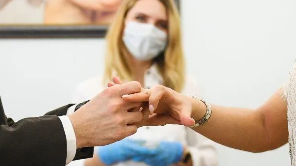 Подруга Байсарова вышла замуж за его друга