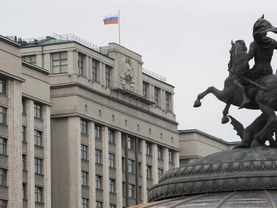 «Абсолютно необходимая мера»: в Госдуме отреагировали на сокращение числа госслужащих в России на 10%