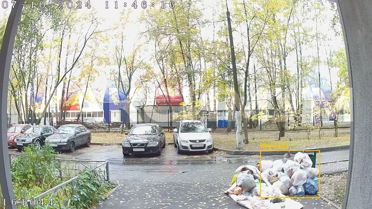 Более 2,2 тысячи неочищенных урн выявили во дворах Подмосковья в сентябре
