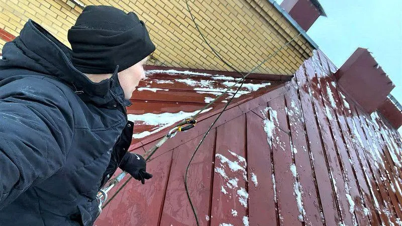 В этом году жители Подмосковья жаловались на проблемы с кровлями почти в два раза реже