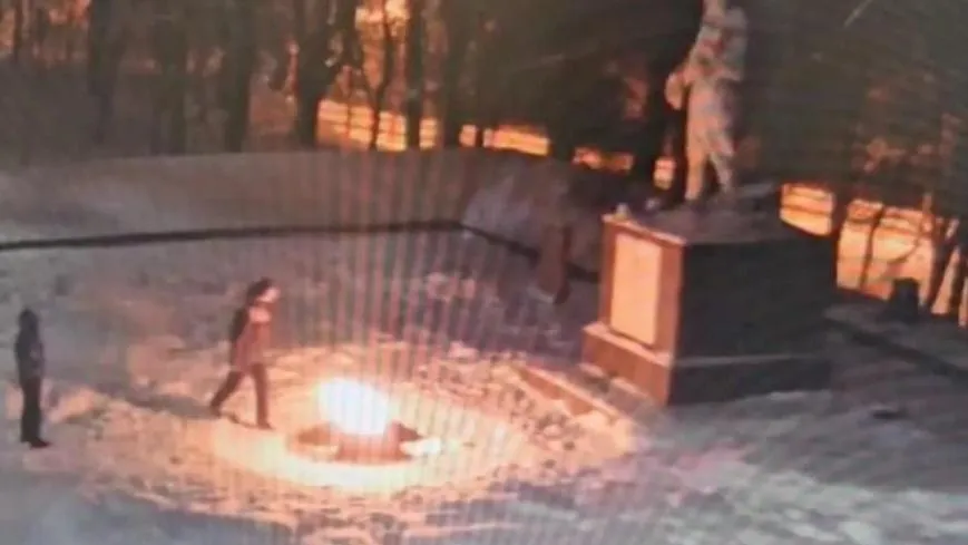 Скриншот из видео Telegram-канала "Раньше всех. Ну почти"