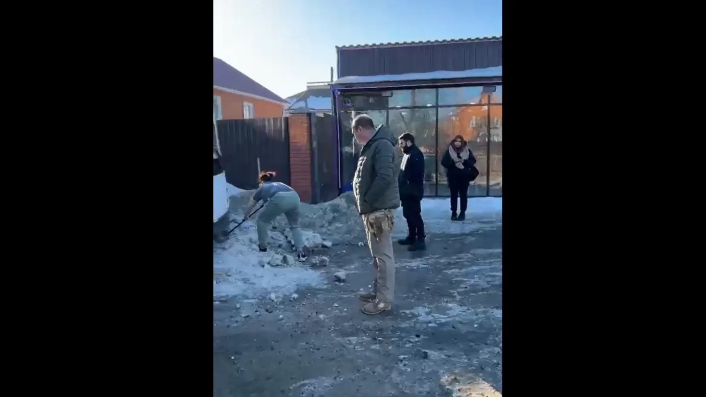 скриншот из видео