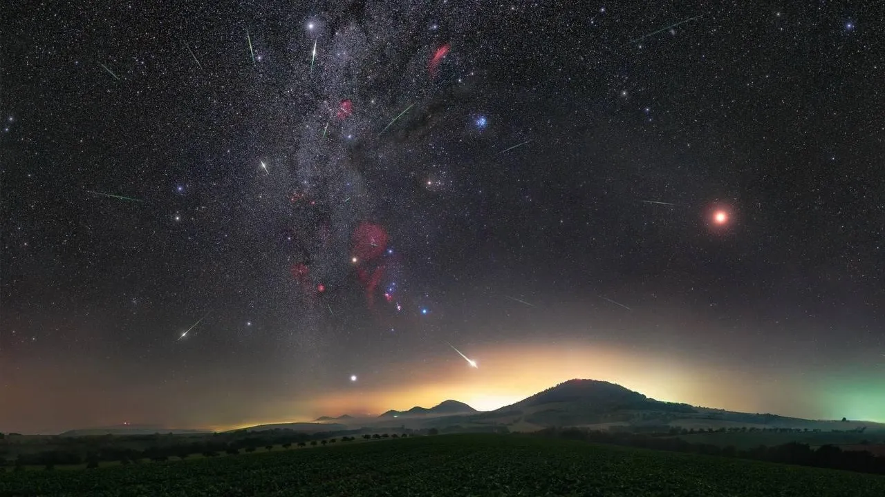 фото: AstroAlert