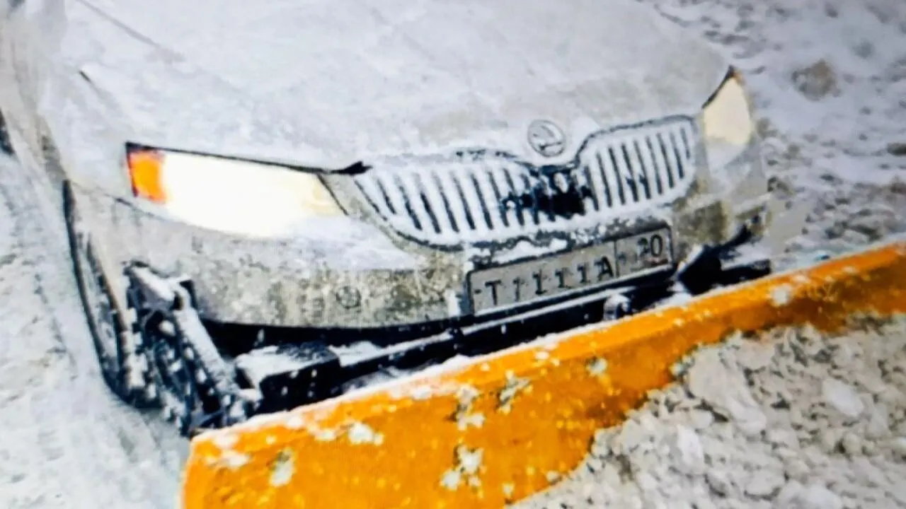 «Безумный Макс» из Подмосковья: в Одинцове седан превратили в «убийцу сугробов»