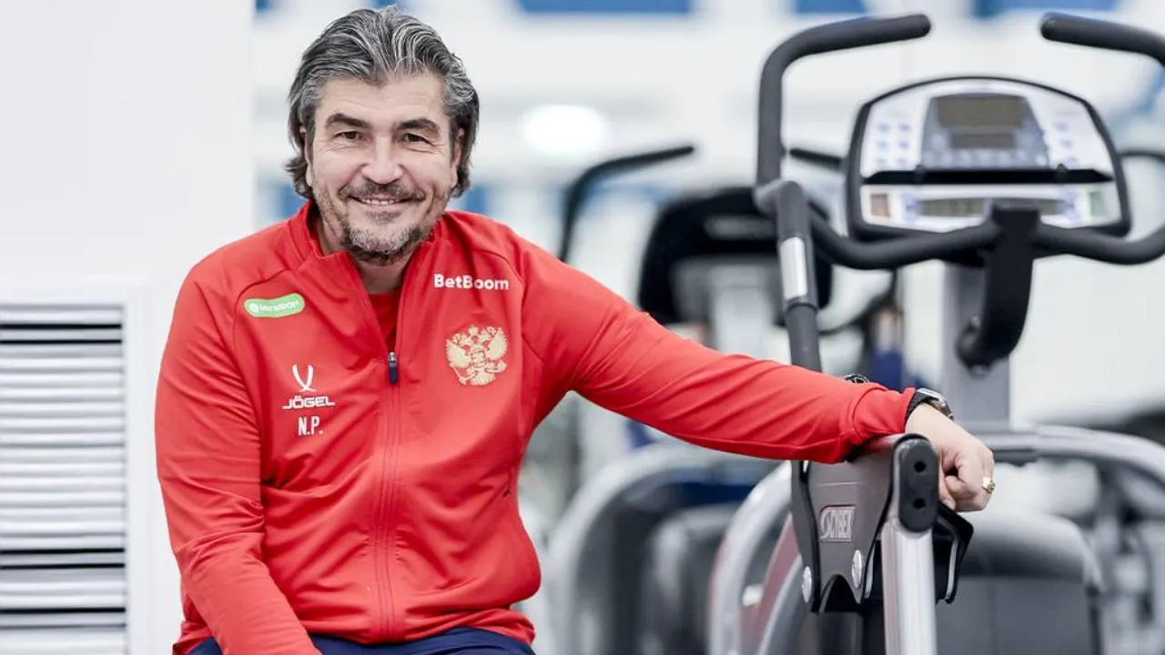 Тренер сборной России рассказал, почему филателия в современном мире умирает