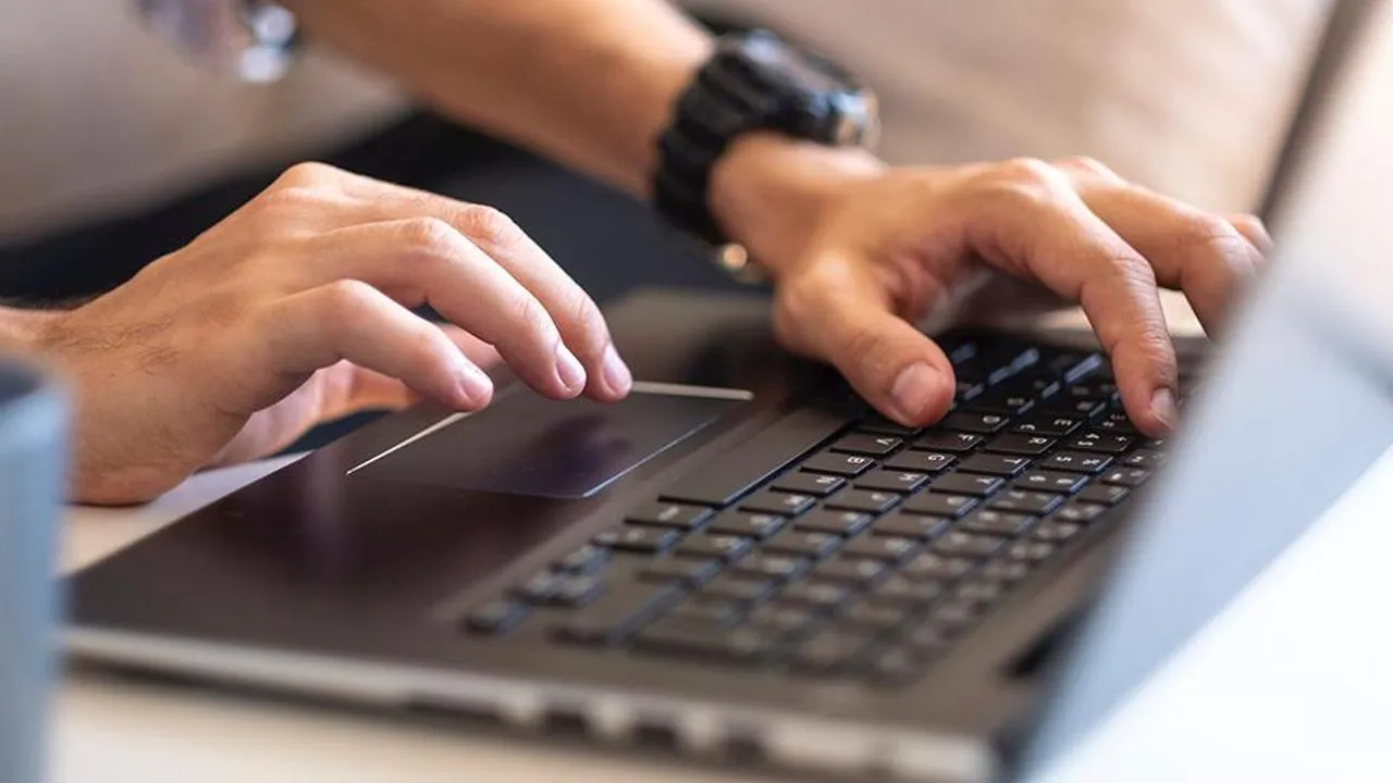 istockphoto.com/uchar