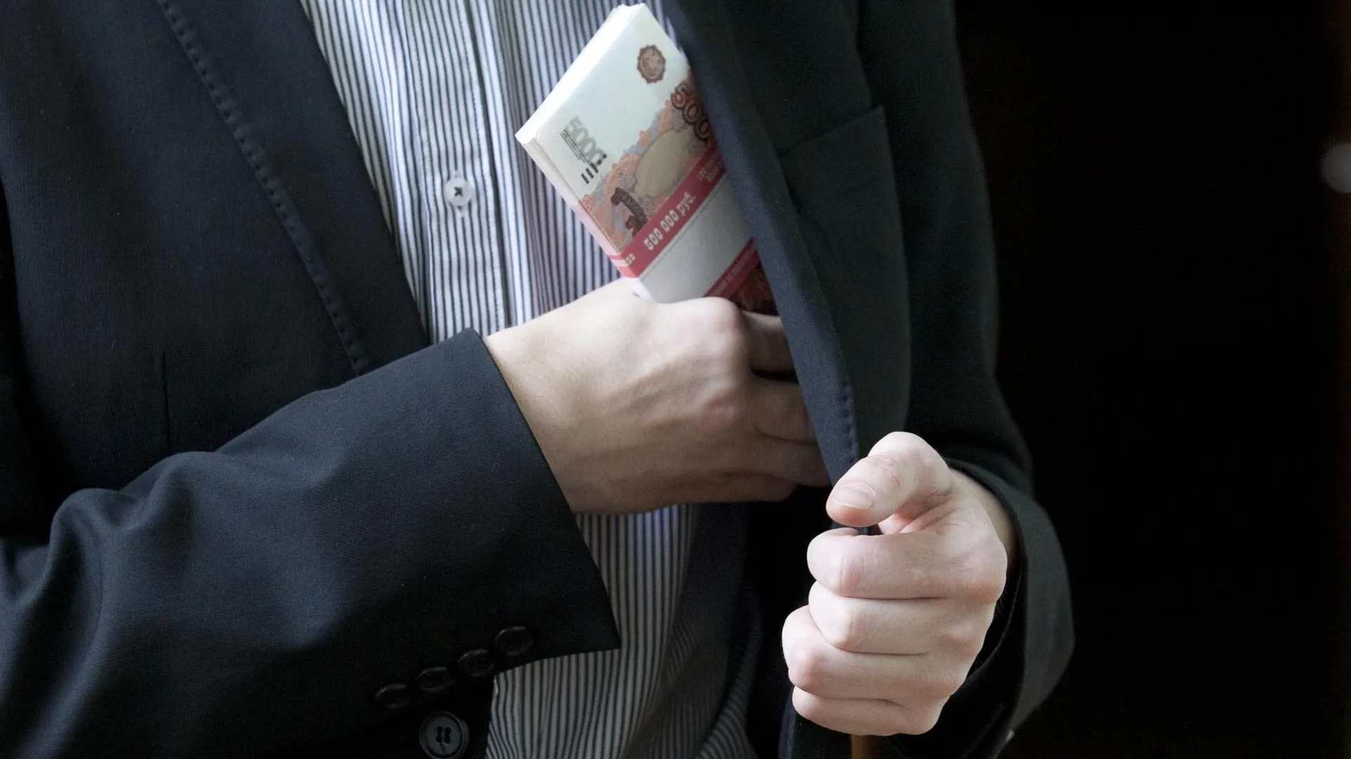 Карьерный консультант Валинуров назвал методы сохранения уровня зарплат военным на гражданке