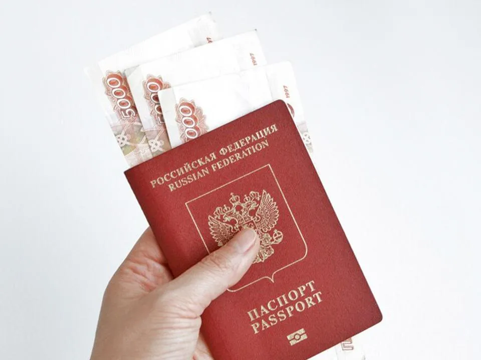 Коснется всех: в 2024 году россияне впервые заплатят налог на доход по вкладам